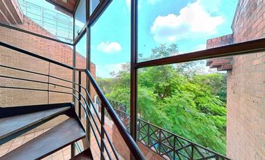 Venta Apartamento Dúplex – El Ingenio. Cod V13486