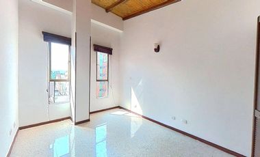 Venta Apartamento Dúplex – El Ingenio. Cod V13486