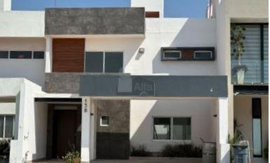 Casa sola en venta en Olindo Residencial, Irapuato, Guanajuato