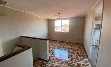 Casa 3 dormitorios Conjunto Habitacional Nueva Renca