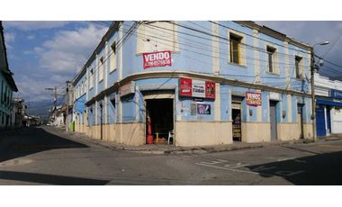 VENDO CASA ESQUINA CORINTO BARRIO CENTRO