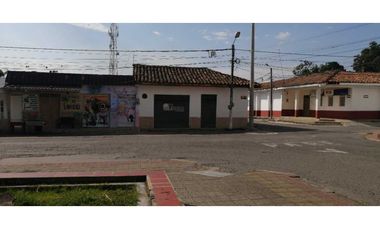 VENDO CASA ESQUINA CORINTO BARRIO CENTRO