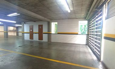 oficina en arriendo en el lago. Cod A51759