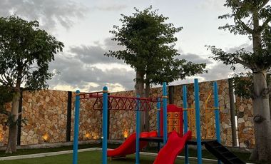 Lotes en Venta en Desarrollo Privado al Norte de Mérida con Servicios Subterráne