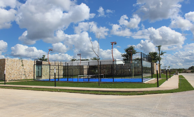 Lotes en Venta en Desarrollo Privado al Norte de Mérida con Servicios Subterráne