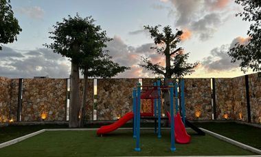 Lotes en Venta en Desarrollo Privado al Norte de Mérida con Servicios Subterráne