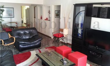 Departamento de 4 amb con cochera. Excelente vista al mar. Zona Varese