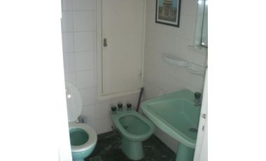 Departamento de 4 amb con cochera. Excelente vista al mar. Zona Varese