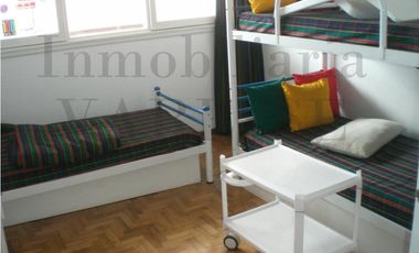 Departamento de 4 amb con cochera. Excelente vista al mar. Zona Varese