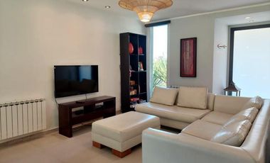 CASA PINAMAR NORTE CON PISCINA CLIMATIZADA