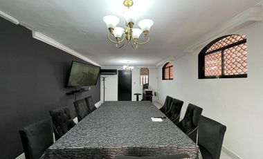 COSTA DE ORO, Casa en VENTA con 2 recamaras en PLANTA BAJA, ALBERCA, salon de eventos, cuarto de servicio