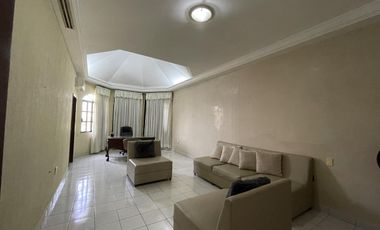COSTA DE ORO, Casa en VENTA con 2 recamaras en PLANTA BAJA, ALBERCA, salon de eventos, cuarto de servicio