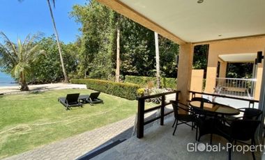 Stunning Beachfront Villa with 3 Bedrooms