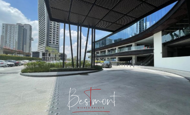 Oficina en renta Acondicionada y Amueblada en Torre Leed Elementa