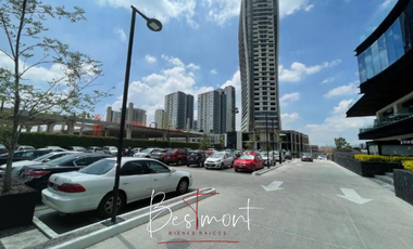 Oficina en renta Acondicionada y Amueblada en Torre Leed Elementa