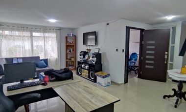 casa en venta en villa luz. Cod V6967801