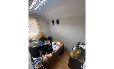 Se arrienda Casa Oficina 8 Privados 3 Baños