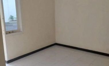 Rumah Kutisari STRATEGIS hadap timur