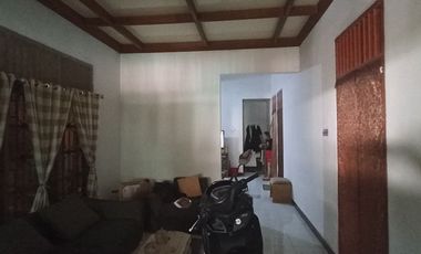Rumah 5 Kamar Tidur Hadap Timur dekat Pintu Tol Bekasi Barat 1 J-35120