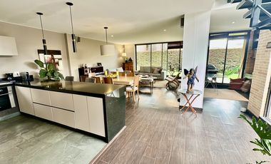 casa en venta en canelon. Cod V5694