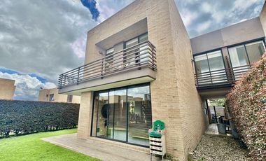 casa en venta en canelon. Cod V5694