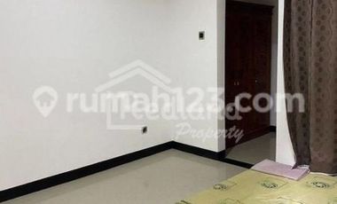 Sewa Rumah di Bukit Wahid , Semarang Barat ( Tt 3477 )