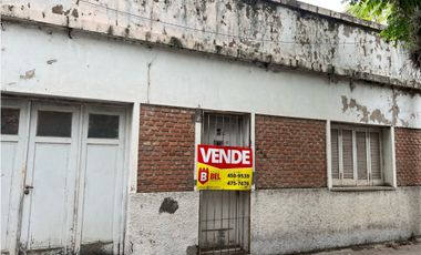 Casa histórica con gran terreno en el centro de Resistencia!