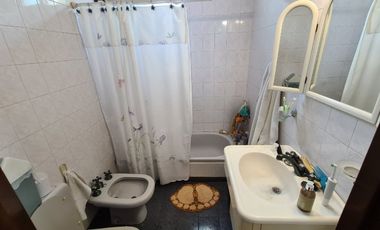Casa PH en venta en Lanus Este