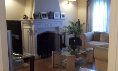 ESPECTACULAR CHALET CON COCHERA