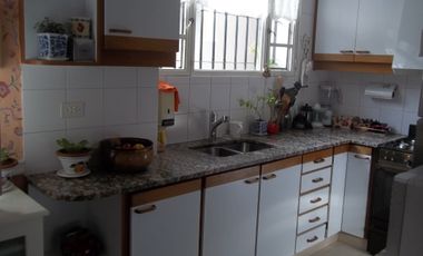 ESPECTACULAR CHALET CON COCHERA