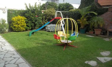 ESPECTACULAR CHALET CON COCHERA