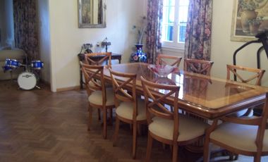 ESPECTACULAR CHALET CON COCHERA