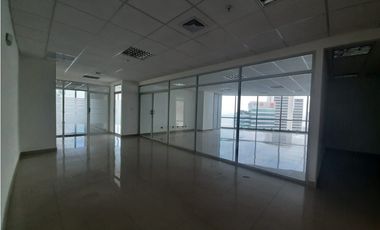 ALQUILER OFICINA COSTA DEL ESTE 490M2 MANTENIMIENTO INCLUIDO