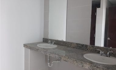 ALQUILER OFICINA COSTA DEL ESTE 490M2 MANTENIMIENTO INCLUIDO