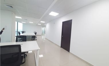 ALQUILER OFICINA COSTA DEL ESTE 490M2 MANTENIMIENTO INCLUIDO
