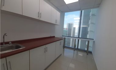 ALQUILER OFICINA COSTA DEL ESTE 490M2 MANTENIMIENTO INCLUIDO