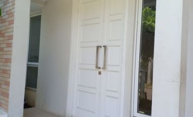 Disewakan Rumah Cantik di Edison Timur Gading Serpong Tangerang Murah Strategis Bagus