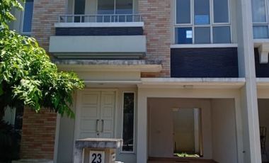 Disewakan Rumah Cantik di Edison Timur Gading Serpong Tangerang Murah Strategis Bagus