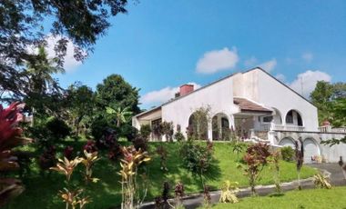 Villa Dijual di Megamendung Puncak Cisarua Bogor