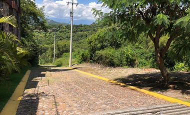 Terreno en venta. Ixtapan de la Sal, Edo. Mex.