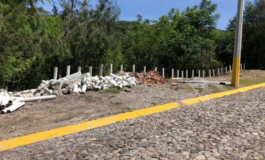 Terreno en venta. Ixtapan de la Sal, Edo. Mex.