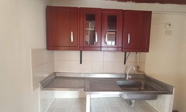 casa en arriendo en villa del lago. Cod A117690