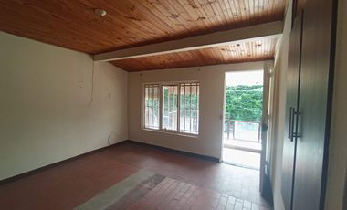 casa en arriendo en villa del lago. Cod A117690