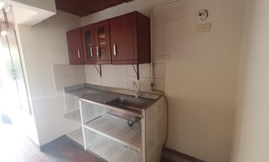 casa en arriendo en villa del lago. Cod A117690