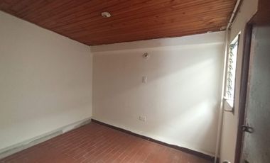 casa en arriendo en villa del lago. Cod A117690