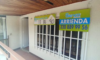 casa en arriendo en villa del lago. Cod A117690