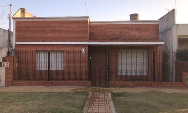 Casa en venta en Ezpeleta Este