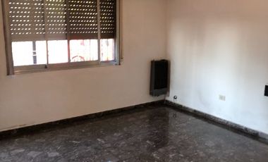 Casa en venta en Ezpeleta Este