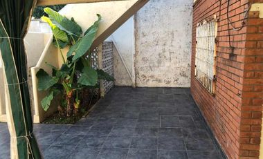 Casa en venta en Ezpeleta Este