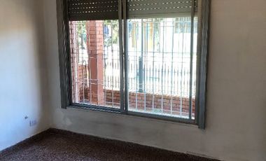 Casa en venta en Ezpeleta Este